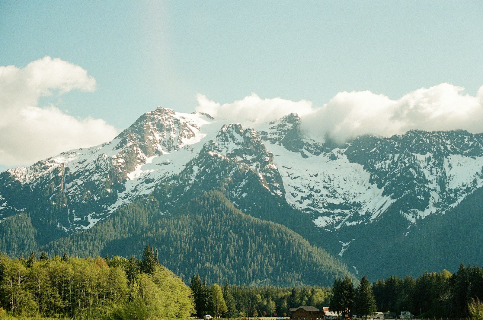 North Cascades Travel Guides